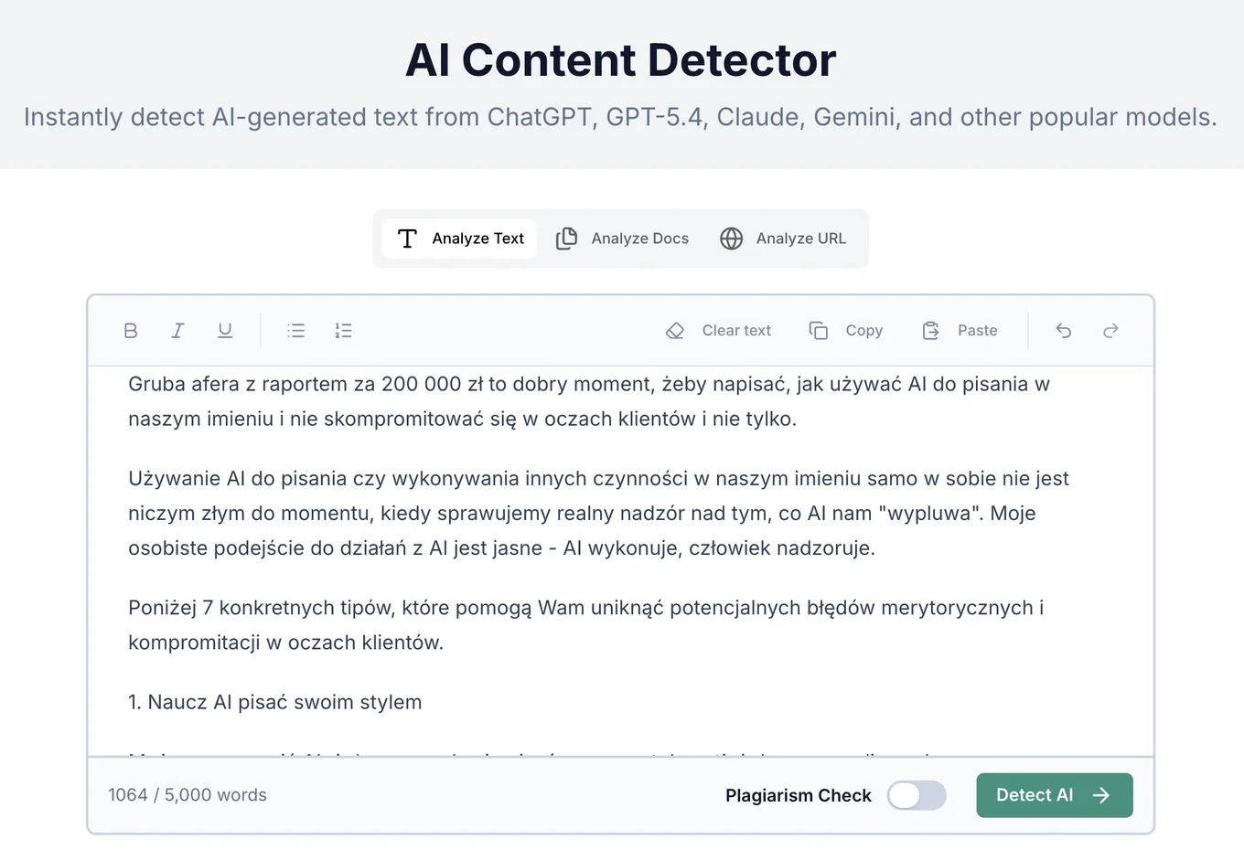 Narzędzie AI Content Detector z wklejonym tekstem tego artykułu